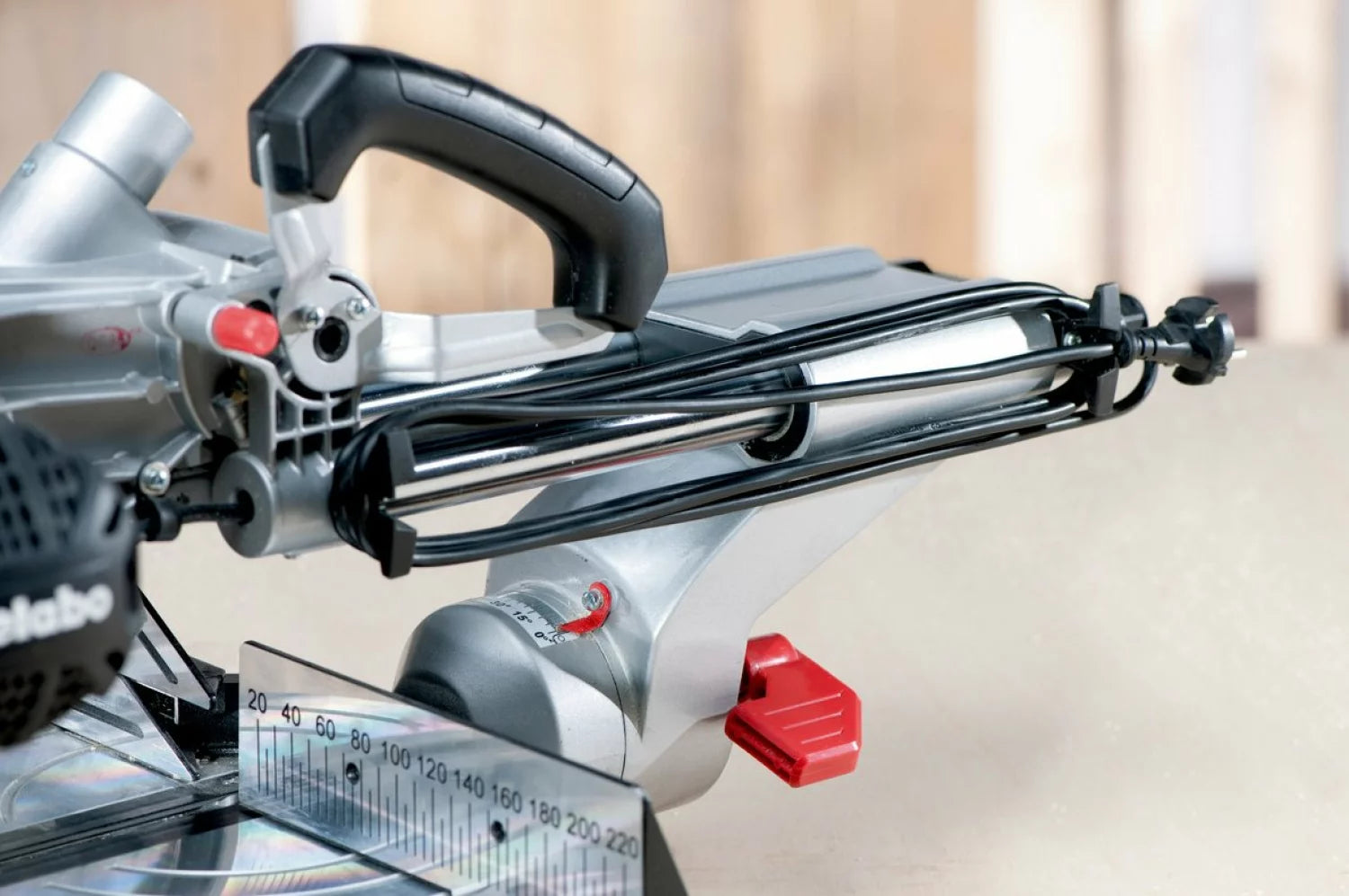 Metabo KGSV 216 M Afkortzaag - 1700W - 216 x 30mm