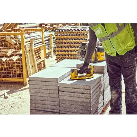 dewalt_dce590n_xj_20_532x532.webp