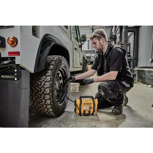 dewalt_dcc018n_xj_14_532x532.webp