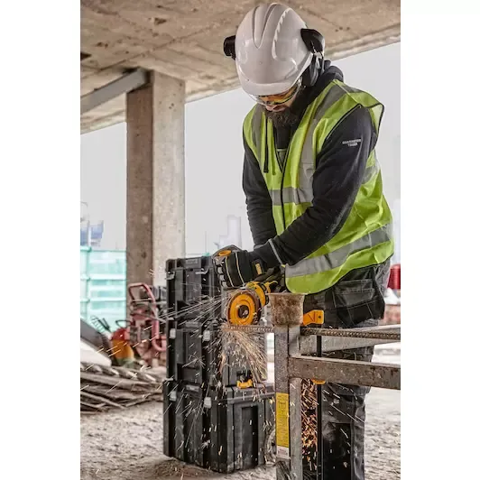 dewalt_dcg418nt_xj_5_532x532.webp