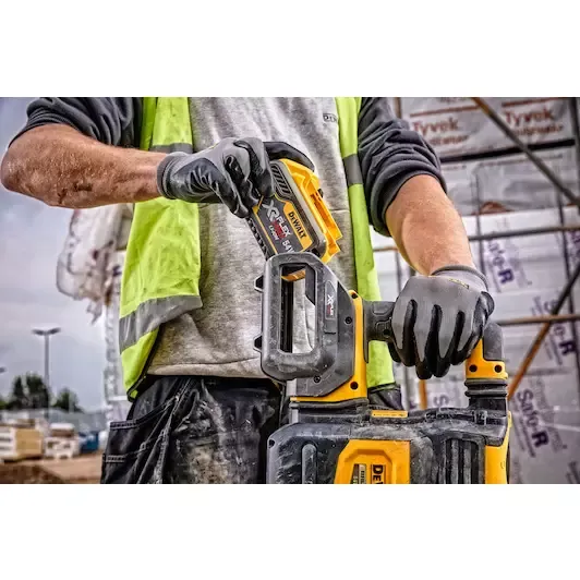 dewalt_dcb548_xj_6_532x532.webp