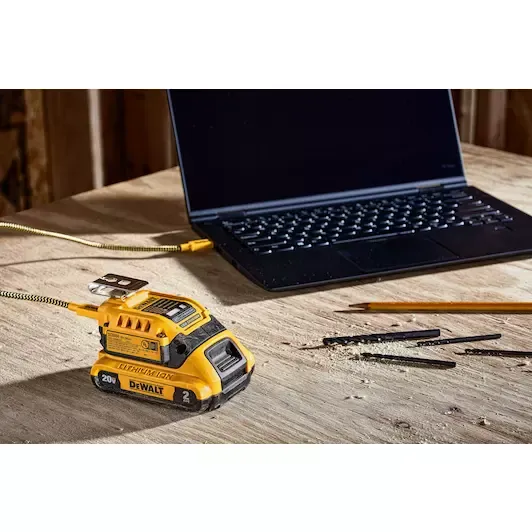 dewalt_dcb094k_qw_3_532x532.webp