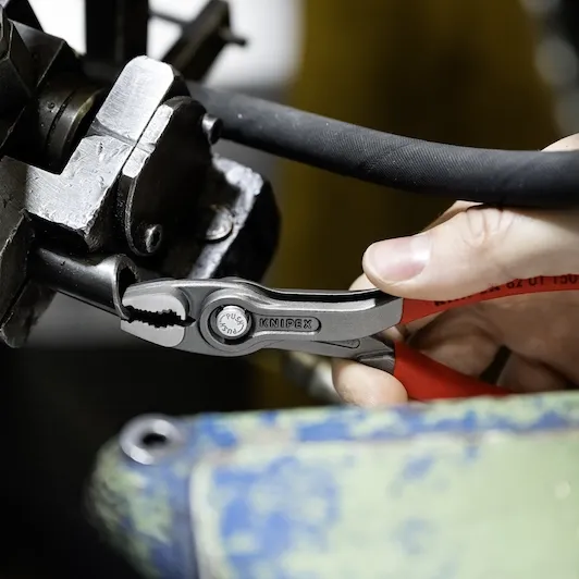 knipex_8201150_5_532x532.webp