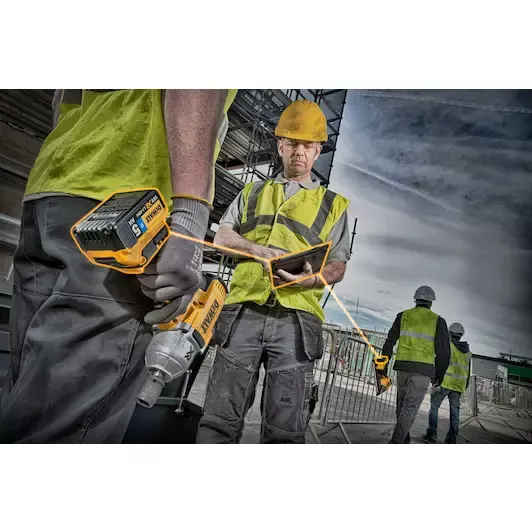 dewalt_dcb184_xj_5_532x532.webp