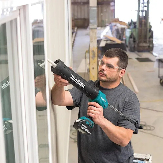 makita_dcg180zk_4_532x532.webp