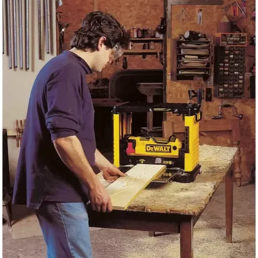 dewalt_dw733_qs_8_532x532.webp