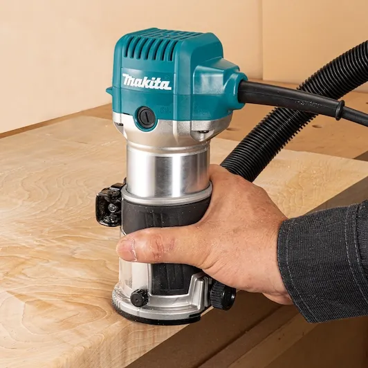 makita_rt0702cx3j_14_532x532.webp