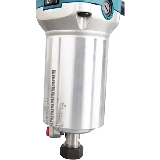 makita_rt0702cx3j_11_532x532.webp