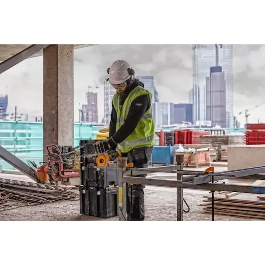 dewalt_dcg418n_xj_3_532x532.webp