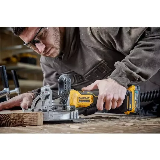 dewalt_dcw682nt_xj_4_532x532.webp