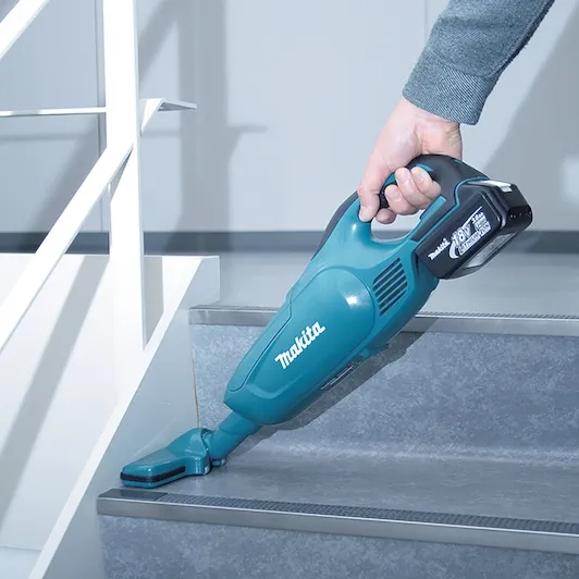 makita_dcl182z_2_532x532.webp
