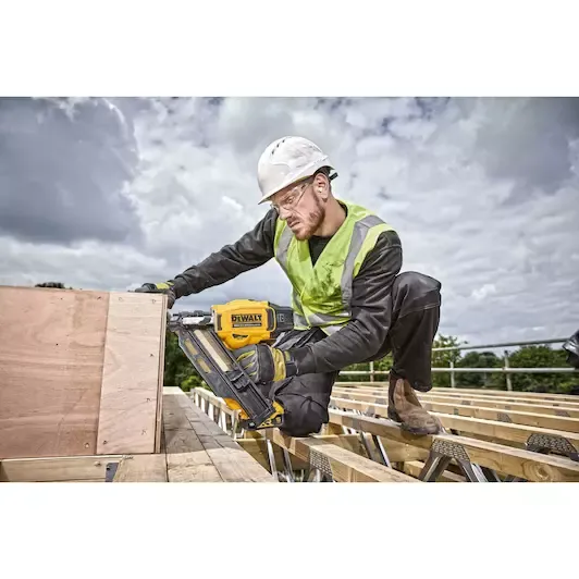 dewalt_dcn930n_xj_8_532x532.webp