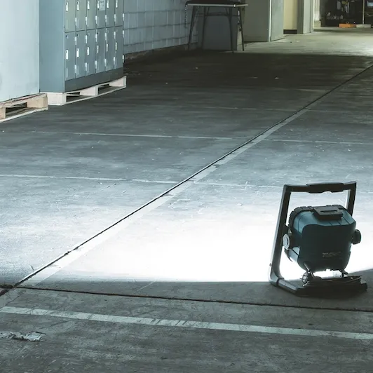 makita_deadml805_18_532x532.webp