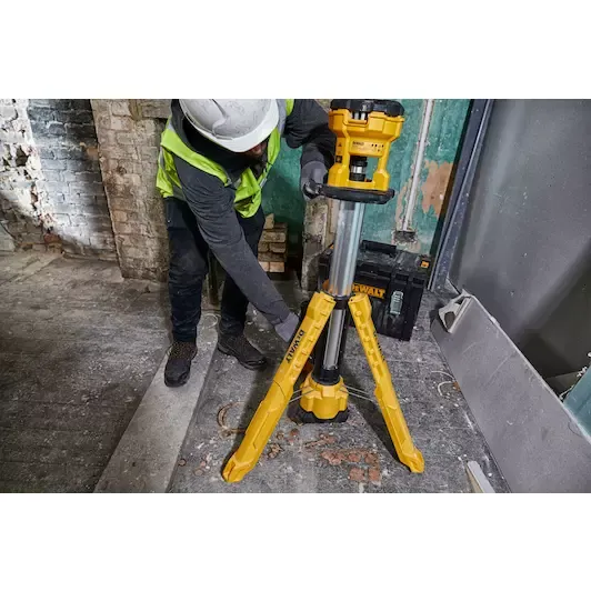 dewalt_dcl079_xj_12_532x532.webp
